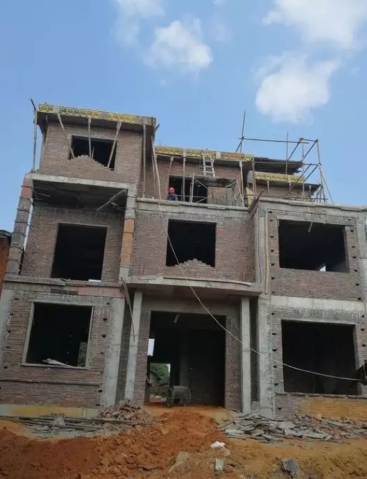 【自建房案例】網(wǎng)友30萬(wàn)蓋三層自建房，建成效果讓鄰居紛紛仿建！