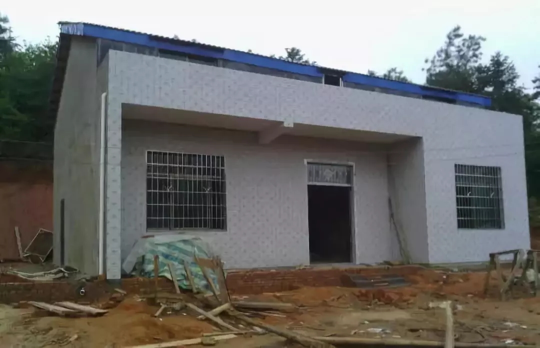 這才叫享福！網(wǎng)友分享兄弟姐妹眾力給老母親農(nóng)村自建房過程！