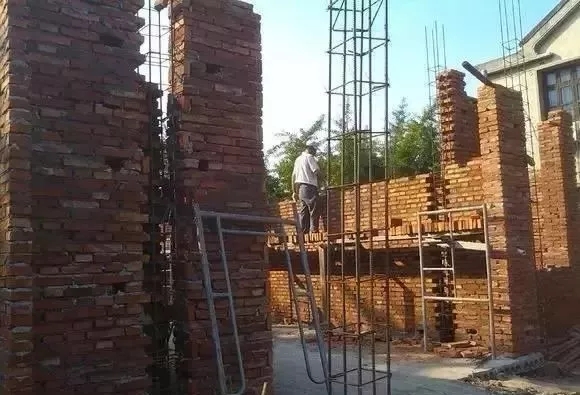 一款美觀經(jīng)濟(jì)又實惠的一層帶閣樓農(nóng)村自建別墅