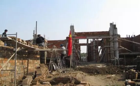 分享：網(wǎng)友34萬(wàn)給爸媽在農(nóng)村建起養(yǎng)老自建房，艷羨全鄉(xiāng)！